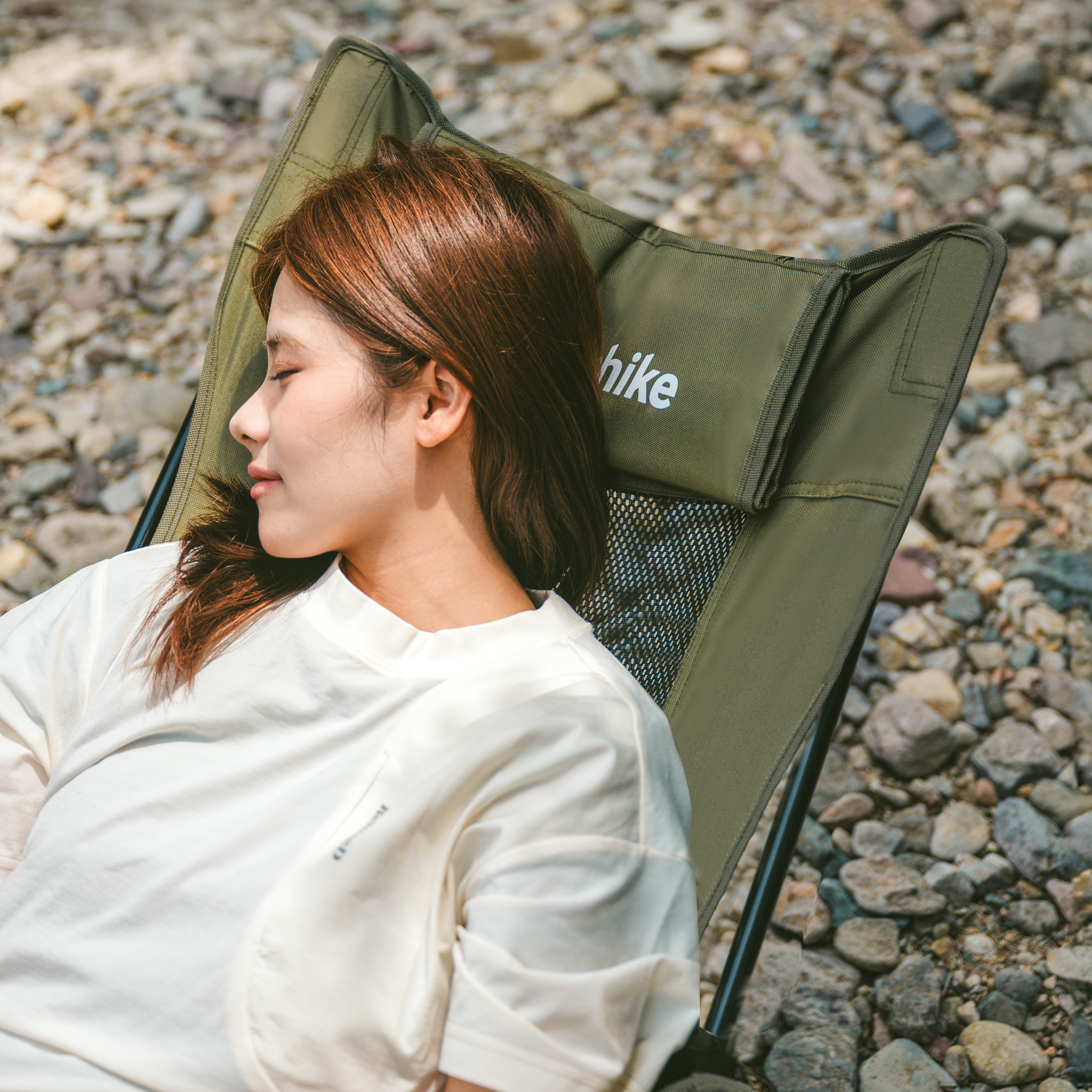 Naturehike kempingové polohovací křeslo s podnožkou - béžové